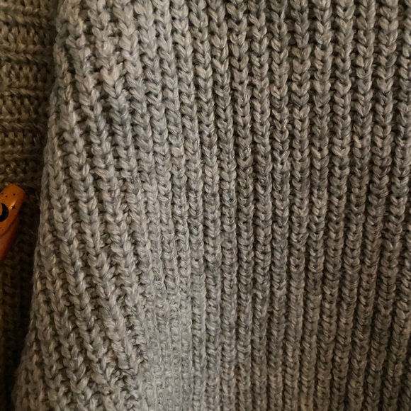Knit turtle neck! - Picture 2 of 2